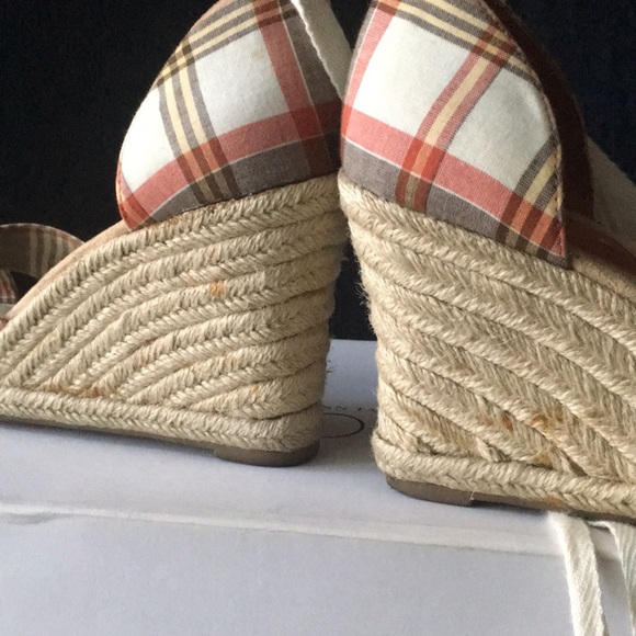 Ann taylor loft 8.5 wedges - Picture 8 of 8